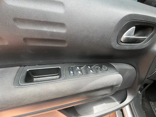 Citroën C4 Cactus 1.6 Shine Turbo Aut