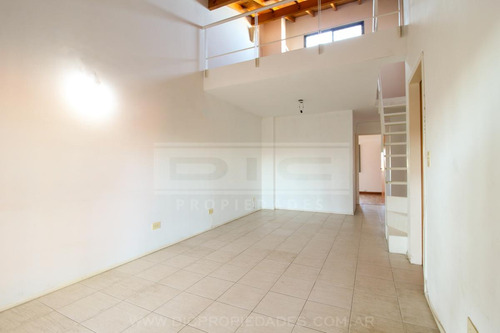 Departamento 3 Ambientes Con Balcon. Prox A Av Centenario