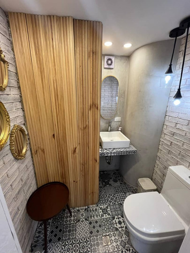 En Venta Fondo De Comercio, Castello Pizzería Y Lounge (sr)