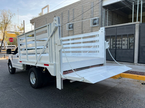 Ford F-350 6.3l Xl 6.2 Plus Ac At