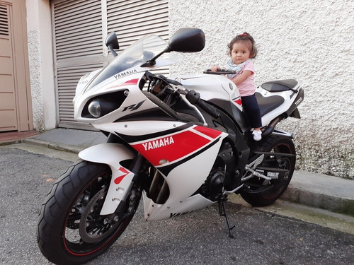 Yamaha Yzfr1