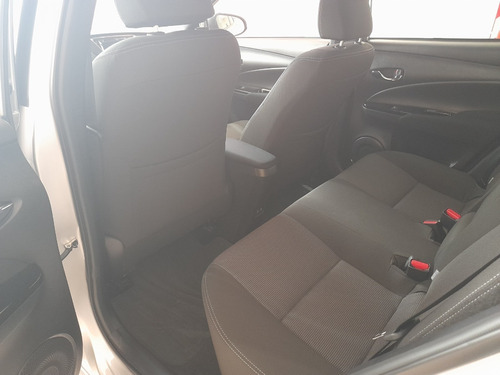 Imagen 15 de 15 de Toyota Yaris Xls 5 P Cvt My 23 Gi