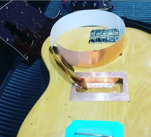 Imagem 5 de 5 de Fita Cobre Blindagem Guitarra E Baixo 2 Metros X 5cm Premium