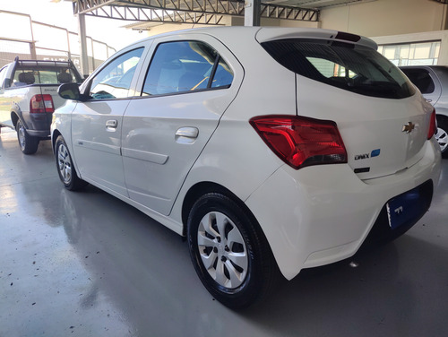 Chevrolet Onix 1.0 Lt 5p