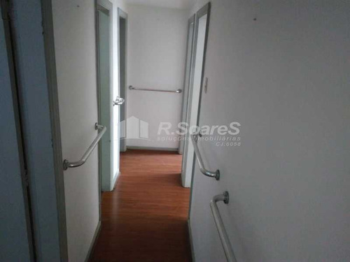 Imagem 2 de 15 de Apartamento Com 3 Quartos Em São Cristovão. Rua Fonseca Teles - Cpap30518