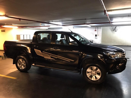 Toyota Hilux 2.8 Tdi C/d 4x2 Srv Pack (177cv)
