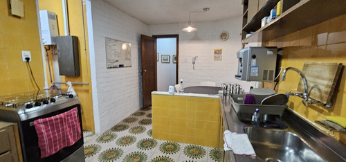 3 Quartos (suíte) Amplo Na Quadra De Praia De Copacabana