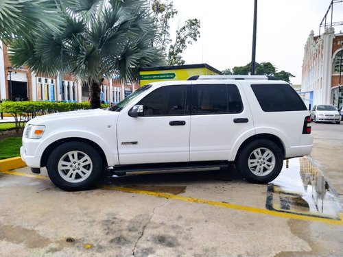 Imagen 3 de 13 de Ford Explorer