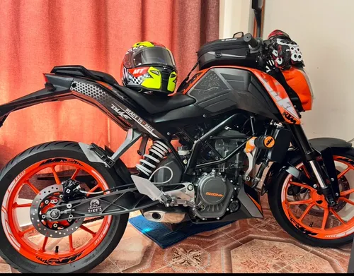 Moto Duke, Modelo 2020, En Óptimas Condiciones