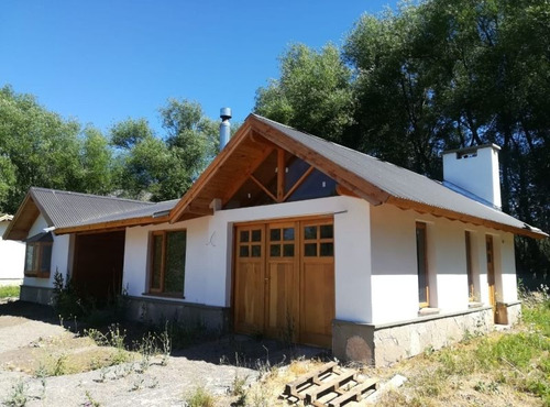 Cabaña En Venta 2 Dormitorios. San Martín De Los Andes