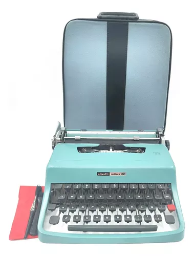 Máquina de escribir marca Olivetti. 