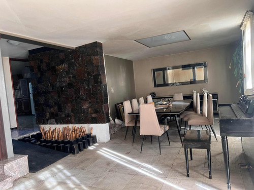 Vendo Casa En Esquina Con Uso Comercial En Jardín Balbuena