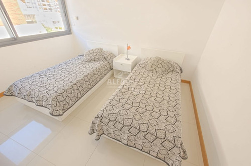 Imagen 12 de 14 de Apartamento En Venta Y Venta Anual - Playa Brava - Punta Del Este