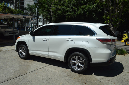 Imagen 8 de 15 de Toyota Highlander Xle 2015