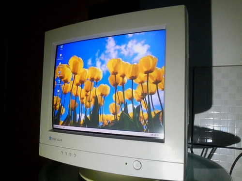 Monitor Antigo Crt Imagem Espetacular