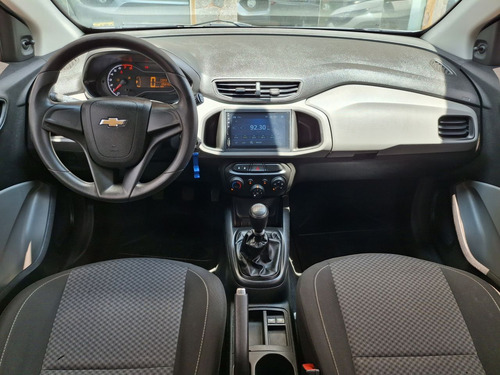 Chevrolet Onix ONIX HATCH Joy 1.0 8V Flex 5p Mec.