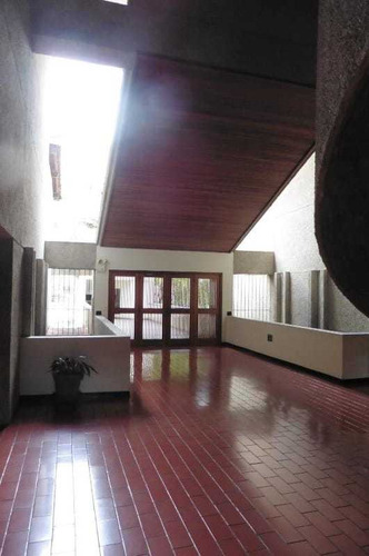Imagen 5 de 15 de En La Mejor Urbanización Del Municipio Baruta, Colinas De Bello Monte Vendo Apartamento De Cuatro Habitaciones Y Tres Baños