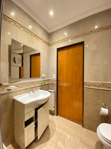 Casa En Venta En Mataderos