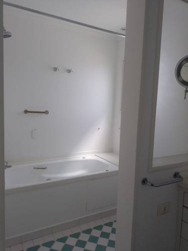 Cobertura Duplex Com 578m2 Uma Torre Única - 5 Quartos Sendo 4 Suítes