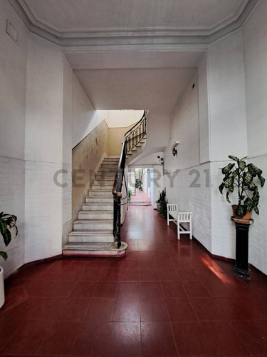 Venta Ph 2 Ambientes En Palermo Soho Con Patio + Escritorio. Reciclado A Nuevo. Apto Crédito.