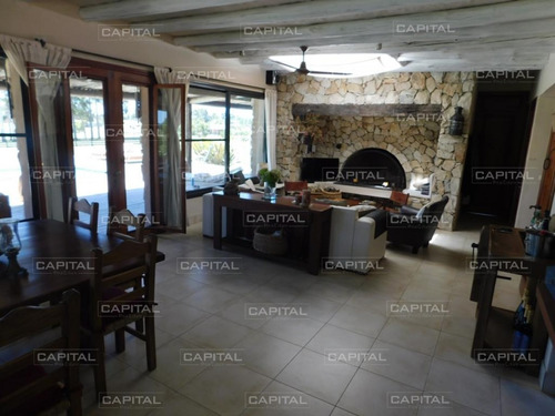 Casa En Barrio Privado El Quijote Punta Del Este- Ref: 25382
