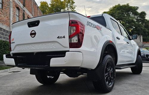 Nissan Frontier 2.5 Pro-4X Dc 4X4 Ta