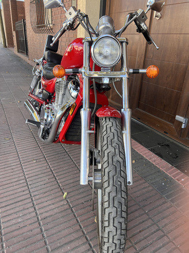 Suzuki Intruder 800