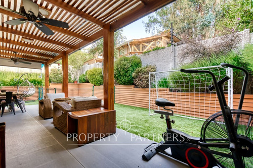 Precio Oportunidad! Casa En Exclusivo Condominio D...