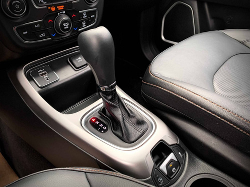 Imagem 15 de 15 de Jeep Compass 2.0 16v Flex Longitude Automático