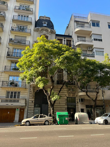 Edificio De Oficinas En Venta En Recoleta