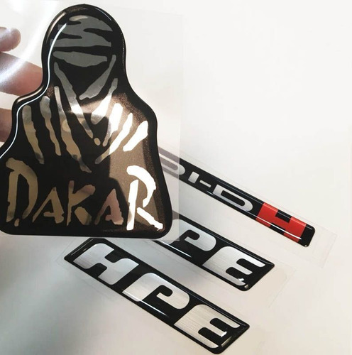 Kit Emblemas Mitsubishi Pajero Dakar Hpe Di-dh 2014 Resinado