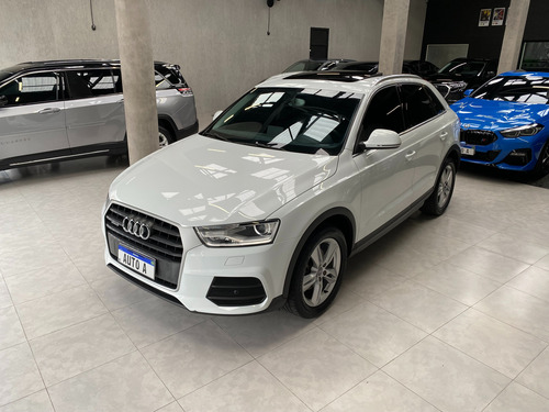 Audi Q3 2.0 Tfsi Ambiente S-tronic Quattro 5p