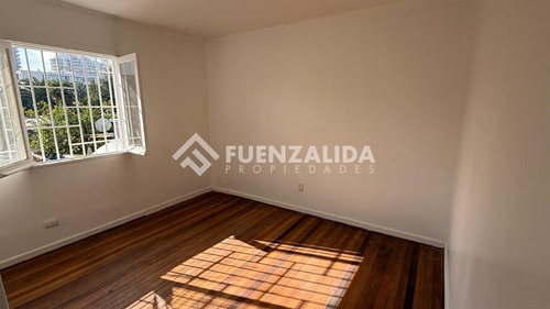 Casa En Arriendo De 5 Dorm. En Ñuñoa