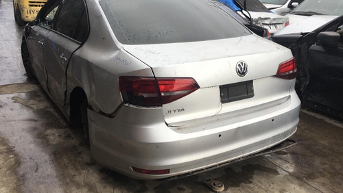Imagem 3 de 6 de Volkswagen Jetta 2016 Sucata Para Venda De Peças