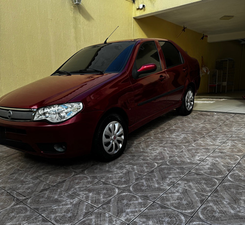 Fiat Siena 1.8 Hlx Flex 4p