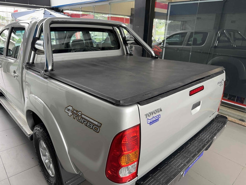 Toyota Hilux 3.0 SRV 4X4 CD 16V TURBO INTERCOOLER DIESEL 4P AUTOMĂTICO