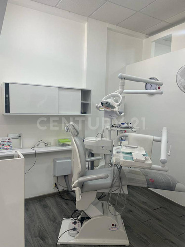 Local Comercial En Plaza Vips Segundo Piso Para Ofocinas O Consultorios