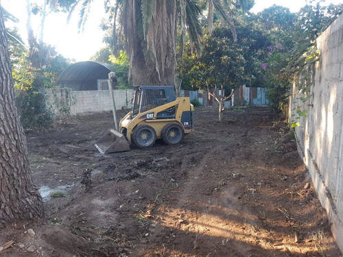 Imagen 5 de 8 de Limpieza De Terrenos,alquiler Maquina,trabajos Bobcat,retiro