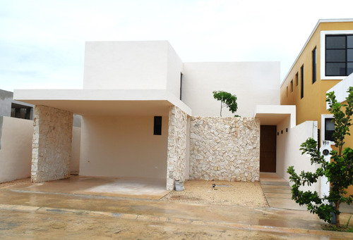 Casa En Venta En Zendera Pivada Residencial En Conkal