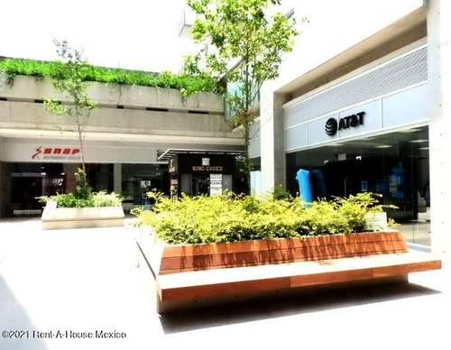 Imagen 3 de 13 de Isla En Renta En Importante Plaza Comercial En Lago Alberto Sbref