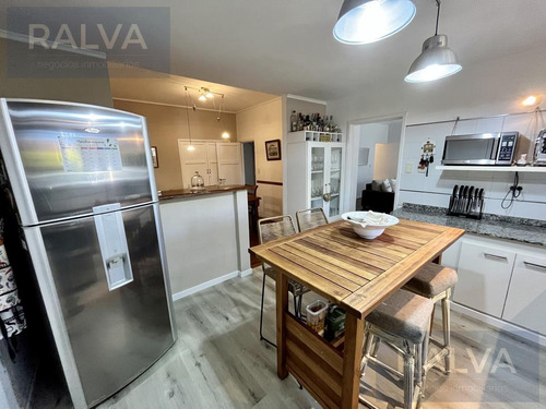 Imagen 9 de 30 de Casa 7 Ambientes - Jardin - Parrilla - Villa Adelina