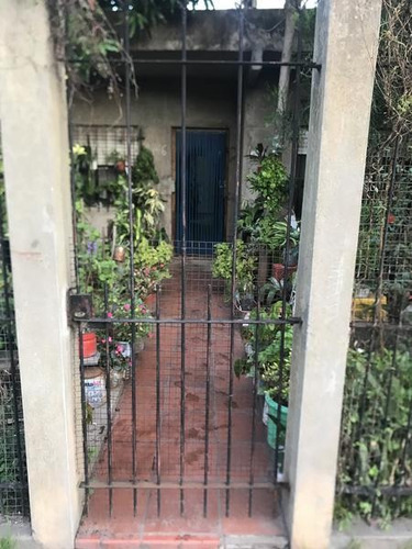 Imagen 2 de 13 de Casa - Lanús Oeste