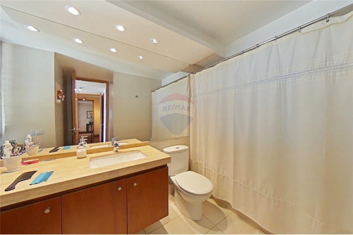 Oportunidad! En Venta Departamento 3d-3b, Vitacura