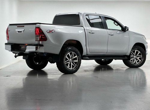Toyota Hilux 2.8 SRX 4X4 CD 16V DIESEL 4P AUTOMÁTICO