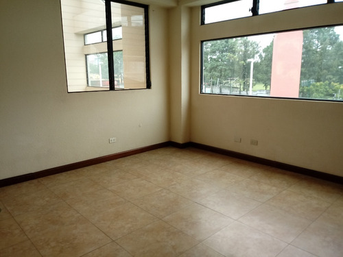 Imagen 4 de 7 de Apartamento En Renta En Zona 10 Muy Ceca De Centro Medico