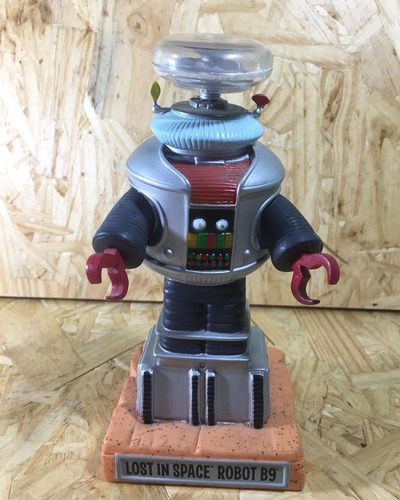 Funko Wacky Wobbler Robot B9 Lost In Space Con Sonido