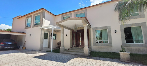 Magnifica Casa En Jurica Queretaro Con Salon De Eventos Y Alberca