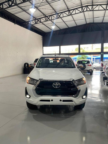 Imagem 2 de 9 de Toyota Hilux 2.8 D-4d Turbo Diesel Cd Srv 4x4 Automático