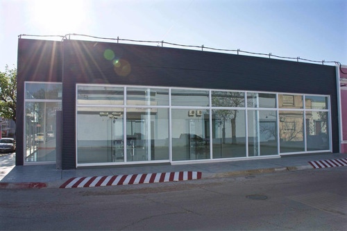Salon Comercial