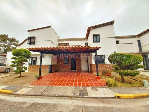 Bella Casa En Venta En Cabudare - Lara Con Excelente Ubicación Y Tanque Subterraneo Ev